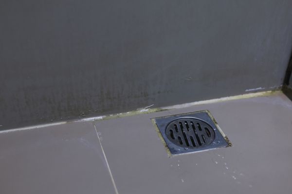 Cost of Bathroom Drain Installation in Elgin