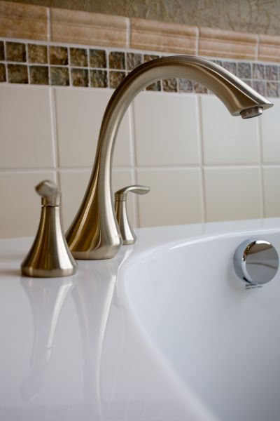 Bathtub Faucet Repair in Elgin