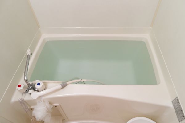 Cost of Bathtub Faucet Replacement in Elgin