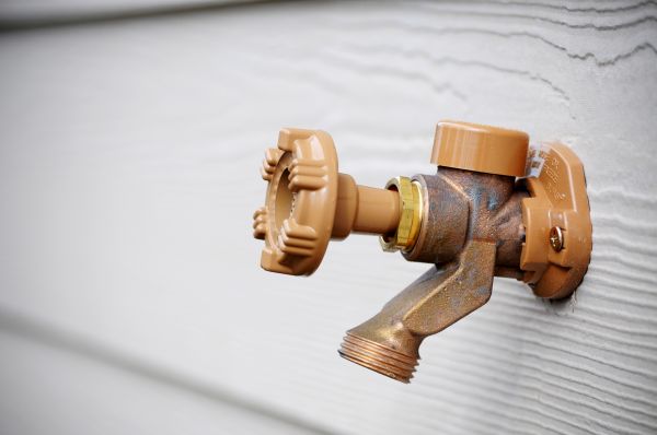 Cost of Outdoor Spigot Installation in Elgin