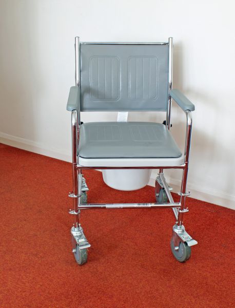 Cost of Commode Replacement in Elgin